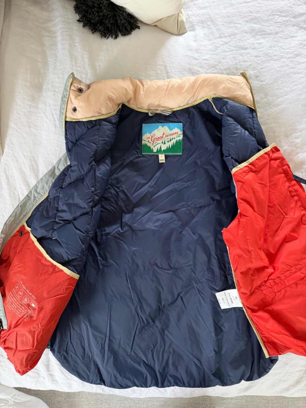 THE GREAT Patchwork Down Puffer Vest – NWOT – Premium Quilted Statement Piece - Picture 5 of 9